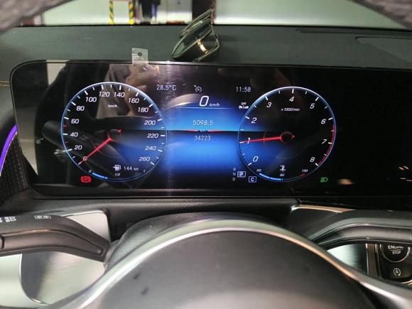 [南通·苏F] 二手奔驰奔驰GLB2023款 GLB 220 时尚型