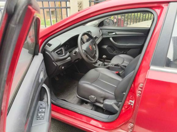 [南京·苏A] 二手荣威荣威3602015款 1.5L 手动豪华版