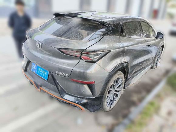 [义乌·贵F] 二手长安长安UNI-T2022款 1.5T 尊贵型