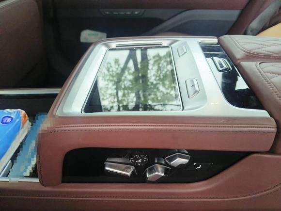 [上海·沪D] 二手宝马宝马7系2019款 M760Li xDrive V12 运动套装