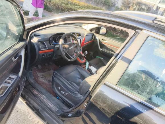 [湖州·苏J] 二手哈弗哈弗H62015款 改款 运动版 1.5T 手动两驱精英型