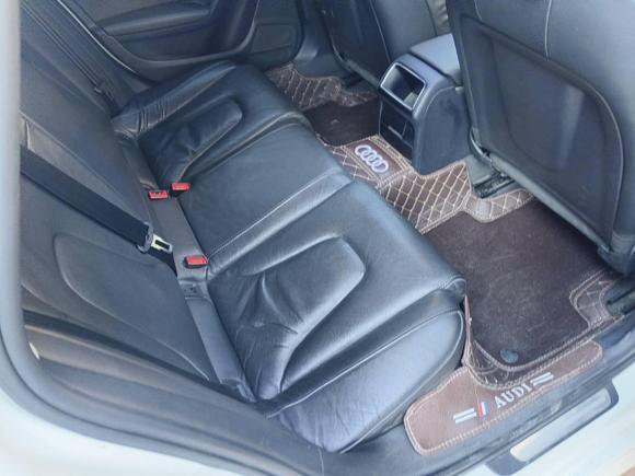 [南京·苏A] 二手奥迪奥迪A4L2013款 35 TFSI 自动标准型