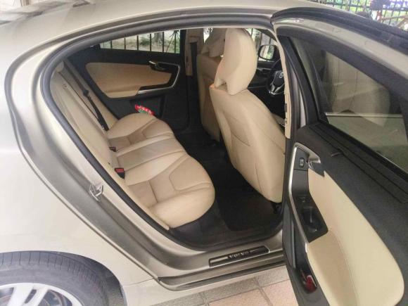 [佛山·粤E] 二手沃尔沃沃尔沃S602014款 S60L T5 智驭版