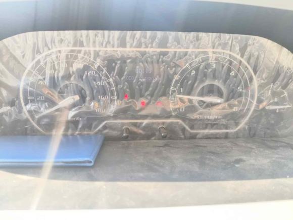 [宁波·浙B] 二手上汽大通MAXUS新途V802019款 2.5T经典款6挡手动傲运通短轴中顶5/6座