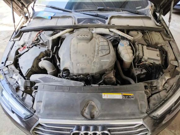 [上海·沪G] 二手奥迪奥迪A4L2018款 30周年年型 40 TFSI 进取型