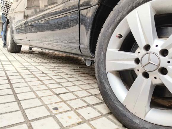 [上海·皖P] 二手奔驰唯雅诺2013款 3.0L 领航版