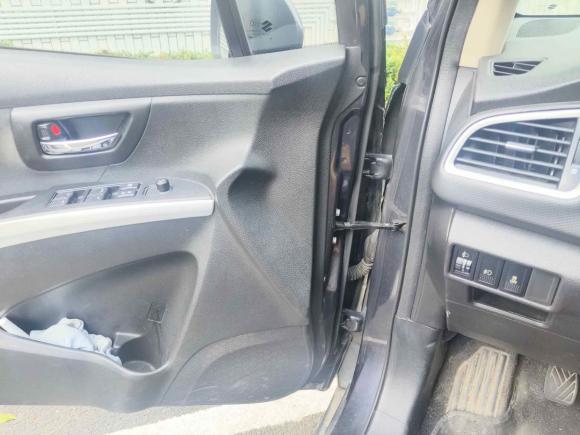 [深圳·粤B] 二手铃木锋驭2014款 1.6L 手动两驱进取型