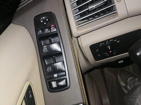 [广州·粤A] 二手奔驰奔驰R级2010款 R 300 L 商务型