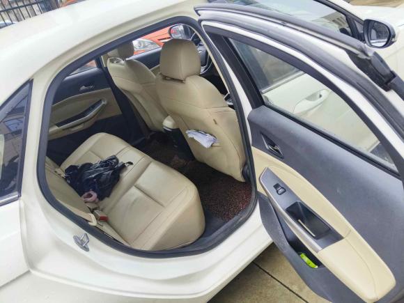 [南昌·赣A] 二手福特福睿斯2015款 1.5L 自动时尚型