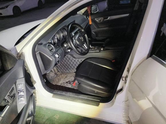 [杭州·浙A] 二手奔驰奔驰C级2011款 C 200 时尚旅行版