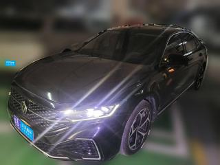 大众帕萨特2025款 出众款 330TSI 星空精英版