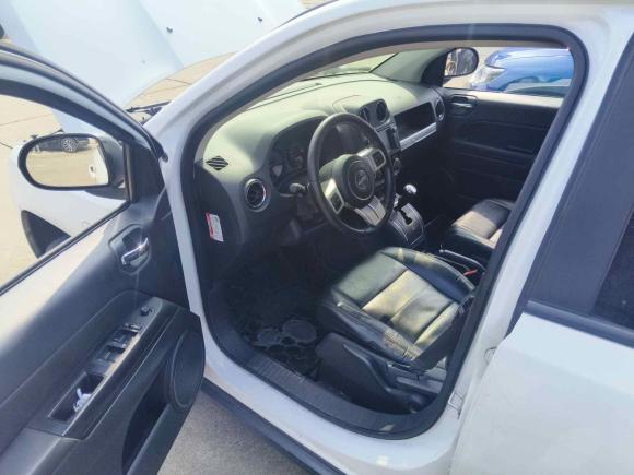 [上海·沪C] 二手Jeep指南者2014款 2.0L 两驱运动版