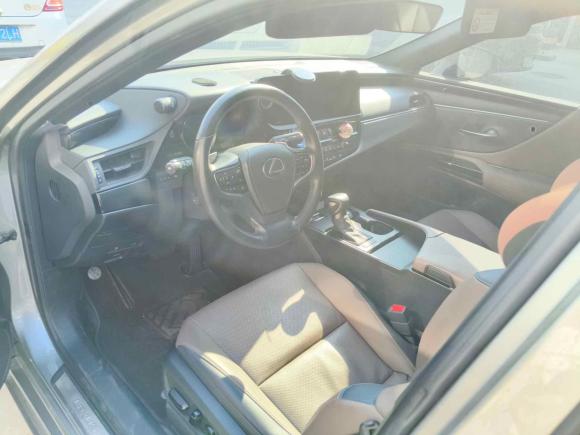 [南通·苏H] 二手雷克萨斯雷克萨斯ES2022款 200 卓越版