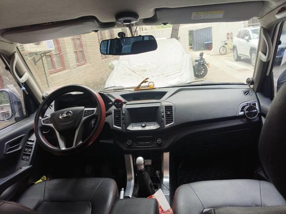 [西安·陕A] 二手猎豹汽车猎豹Q62015款 2.4L 手动四驱卓越型