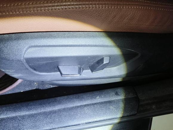 [武汉·鄂A] 二手宝马宝马5系2014款 520Li 典雅型