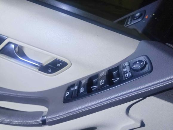 [深圳·川M] 二手奔驰奔驰R级2014款 R 400 4MATIC 商务型