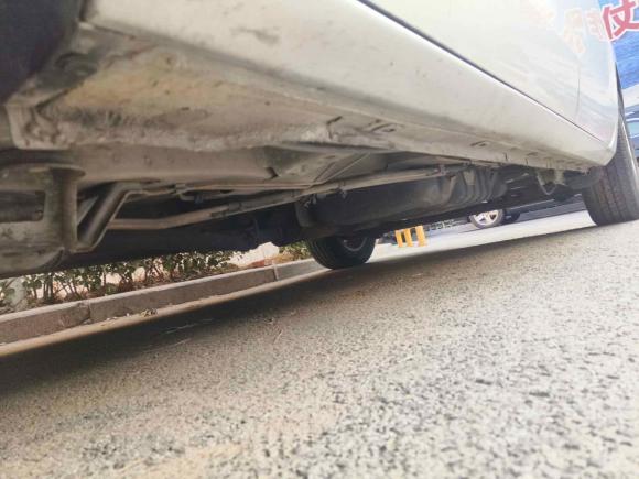 [青岛·鲁B] 二手别克别克GL82011款 2.4L CT豪华商务舒适版