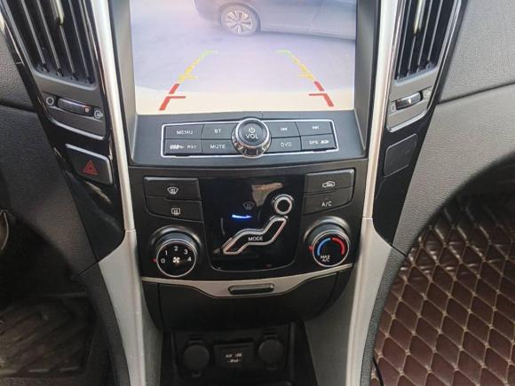 [青岛·鲁B] 二手现代索纳塔2013款 2.0L 自动时尚版