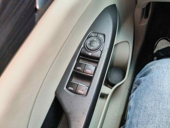 [金华·浙G] 二手别克别克GL82023款 ES陆尊 舒适型