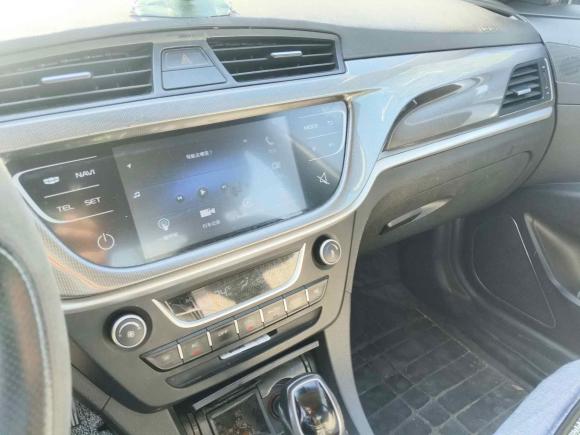 [青岛·鲁B] 二手吉利汽车帝豪2017款 三厢百万款 1.5L CVT向上版