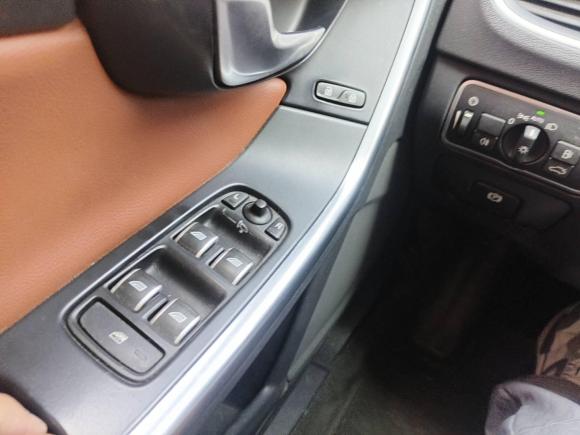 [温州·苏F] 二手沃尔沃沃尔沃S602016款 S60L T5 智驭版