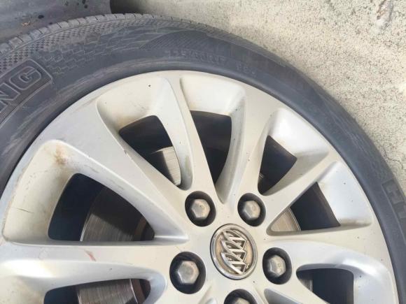 [广州·粤A] 二手别克别克GL82017款 ES 28T 舒适型 国V