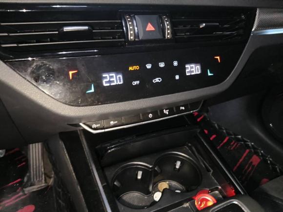 [常州·苏D] 二手红旗红旗HS52019款 2.0T 智联旗享四驱版