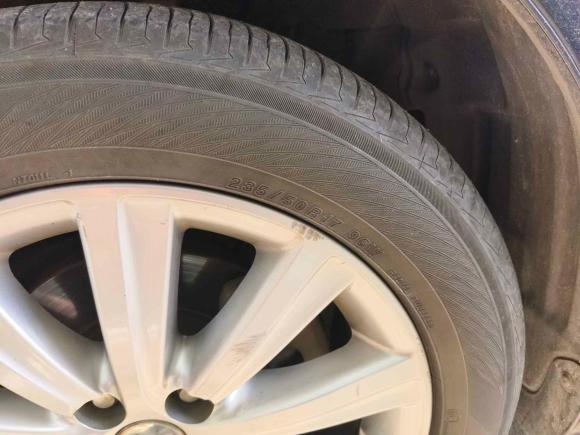 [无锡·苏B] 二手丰田皇冠2010款 2.5L Royal 真皮天窗版