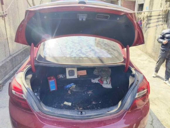 [武汉·鄂A] 二手别克君威2014款 1.6T 时尚技术型