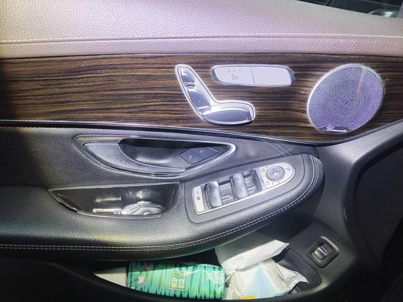 [武汉·鄂A] 二手奔驰奔驰GLC2019款 GLC 260 L 4MATIC 动感型