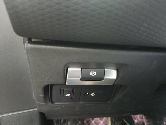 [广州·浙A] 二手路虎揽胜极光2021款 极光L 249PS R-Dynamic S 性能版