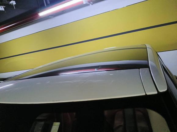 [南京·苏A] 二手路虎揽胜极光2015款 2.0T 五门锐动版