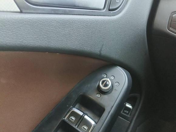 [常州·苏D] 二手奥迪奥迪A4L2015款 35 TFSI 自动标准型