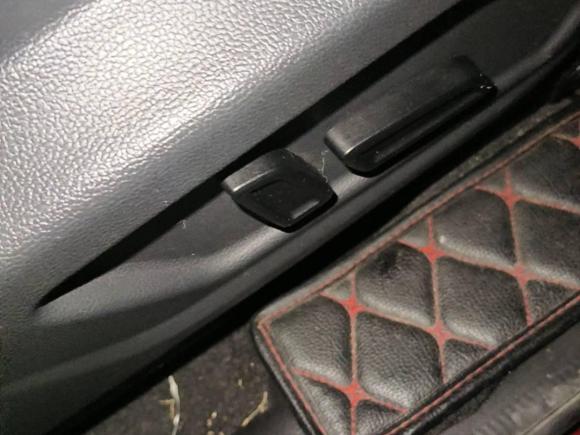 [温州·浙C] 二手荣威荣威RX52016款 20T 两驱自动互联网智享版