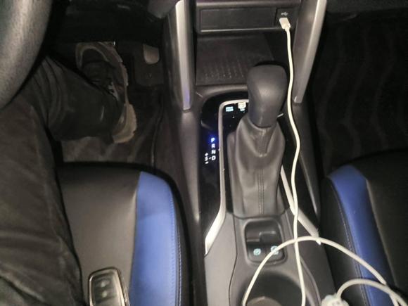 [上海·苏U] 二手丰田卡罗拉锐放2023款 双擎 2.0L 精英版