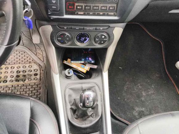 [南昌·赣A] 二手雪铁龙雪铁龙C3-XR2015款 1.6L 手动先锋型