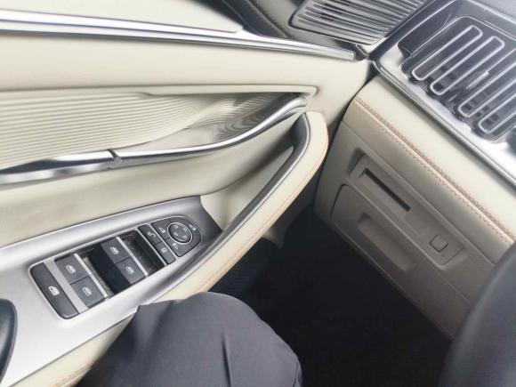 [苏州·川A] 二手比亚迪宋PLUS新能源2024款 荣耀版 DM-i 110km 旗舰型