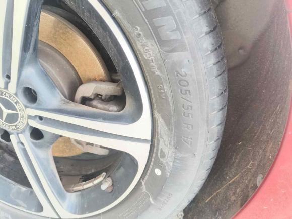 [杭州·浙A] 二手奔驰奔驰A级2022款 改款 A 200 L 运动轿车时尚型