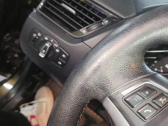 [杭州·浙M] 二手宝马宝马X12015款 sDrive18i 时尚晋级版