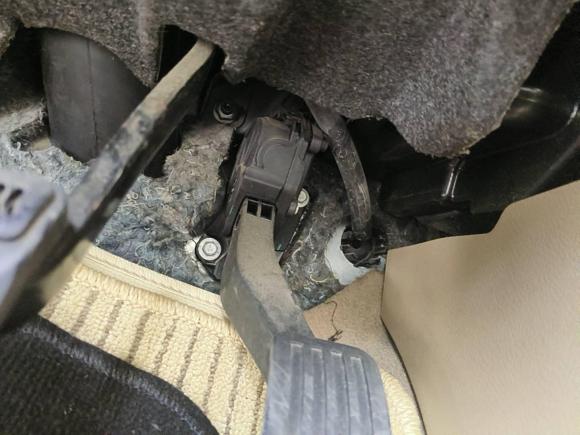 [深圳·粤B] 二手别克别克GL82014款 2.4L 经典版