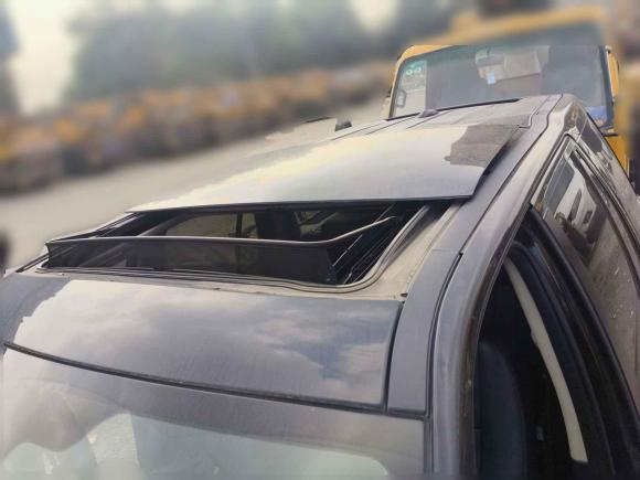 [广州·粤A] 二手路虎神行者22013款 2.2T SD4 SE柴油版