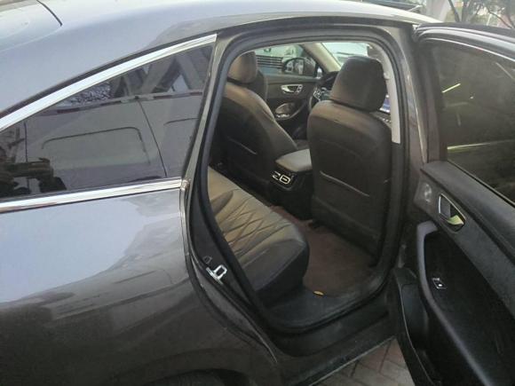 [南京·苏A] 二手荣威荣威D72023款 EV 610km 后驱旗舰版