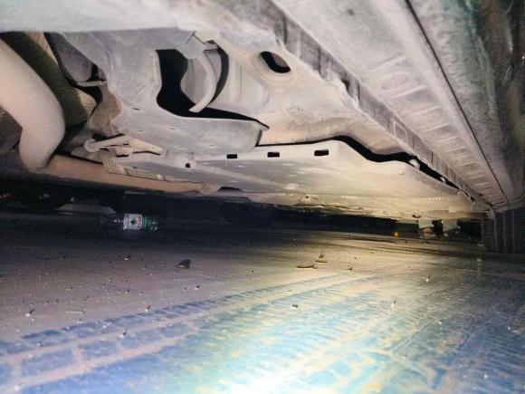 [武汉·鄂A] 二手丰田雷凌2017款 改款双擎 1.8H GS E-CVT精英天窗版 国V