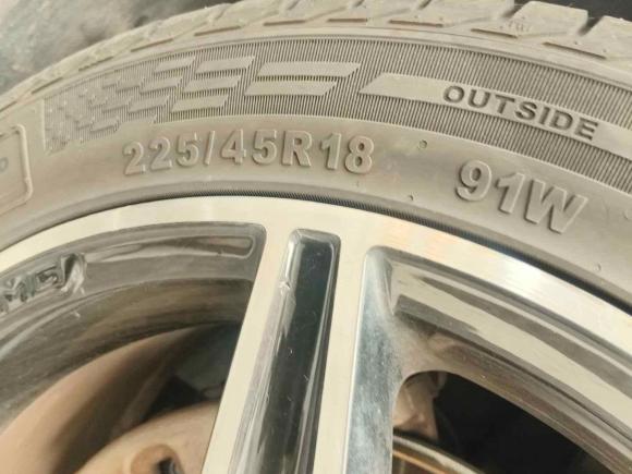 [上海·桂B] 二手奔驰奔驰C级2017款 改款 C 200 运动版