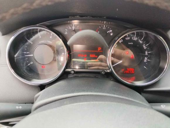 [佛山·粤X] 二手标致标致30082013款 2.0L 自动潮流版