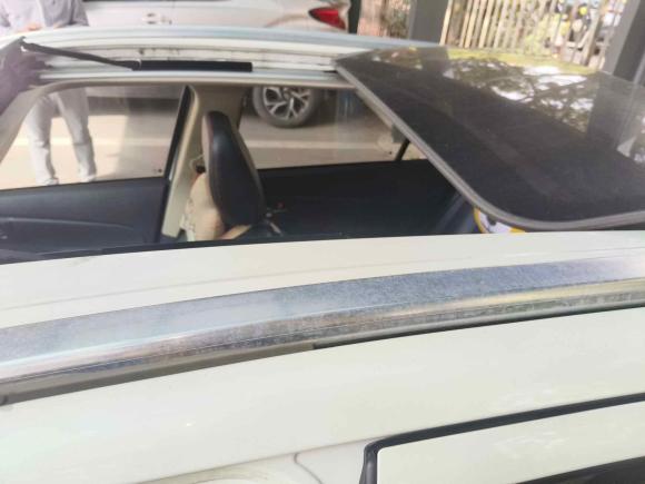 [广州·粤A] 二手铃木锋驭2015款 1.6L CVT两驱精英型