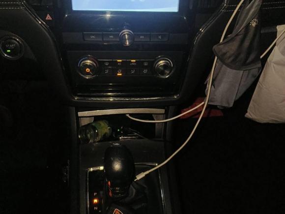 [杭州·浙A] 二手荣威荣威i62018款 20T 自动旗舰版