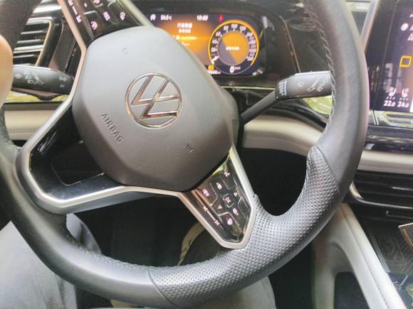 [上海·沪E] 二手大众途昂2024款 530 V6 四驱尊崇旗舰版