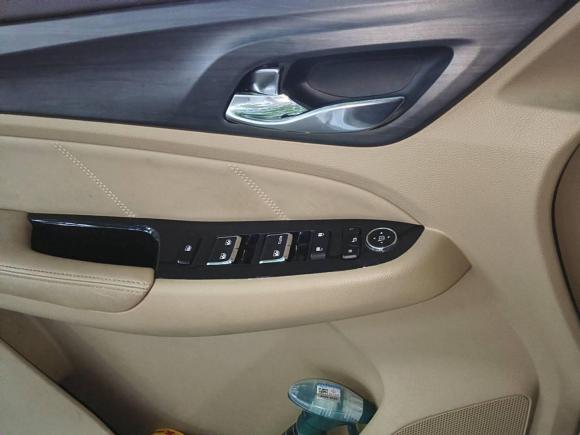 [广州·粤A] 二手宝骏宝骏7302017款 1.8L iAMT尊享型 7座