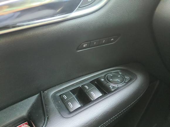 [武汉·鄂A] 二手凯迪拉克凯迪拉克XT52016款 28T 四驱豪华型